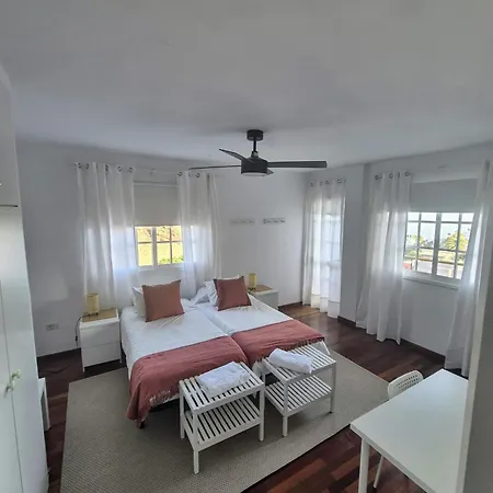 ホームステイ Campitos *